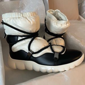 Moncler Cara Stivale Apres-Ski Snow Boots White Size 39 New with Box